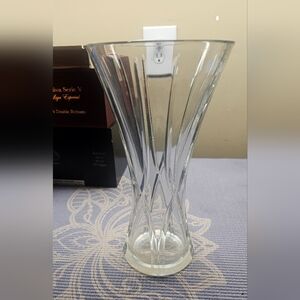 Vintage Prague 24% PbO Cut Lead Crystal 8" Vase Made in Czech Republic